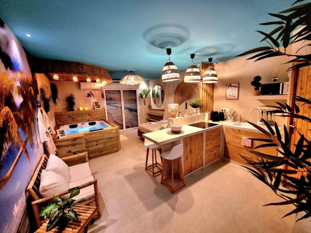 Les Spas De La Mer, Appart&Spa Aloha, 100M De La Plage, Plein Coeur Du Grau Le Grau-du-Roi Zewnętrze zdjęcie