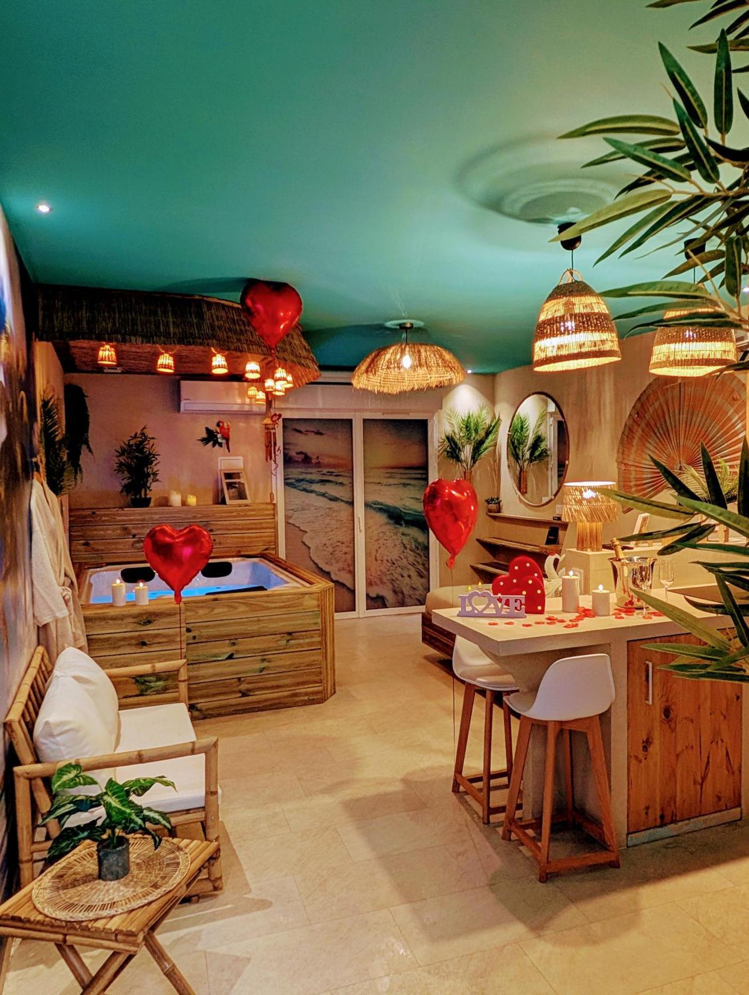 Les Spas De La Mer, Appart&Spa Aloha, 100M De La Plage, Plein Coeur Du Grau Le Grau-du-Roi Zewnętrze zdjęcie